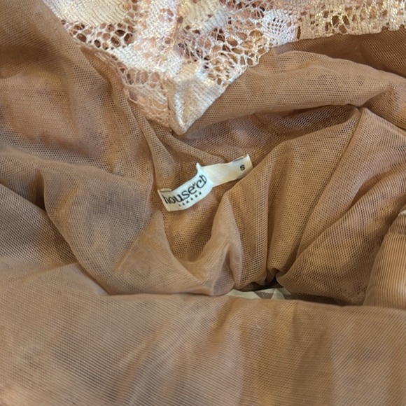 NWOT HOUSE OF CB Azzurra Rose Pink Lace Godet Gown Sz S - Picture 10 of 11